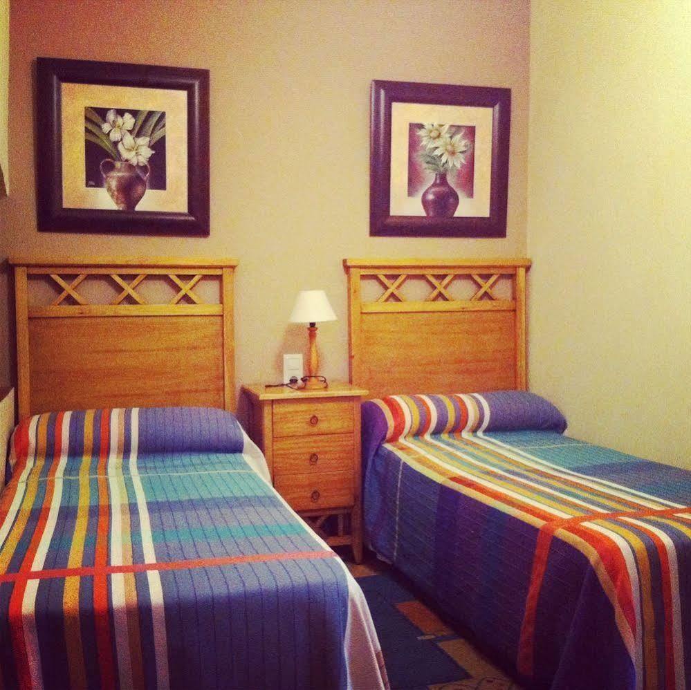 Hostal La Calzada Ταρίφα Εξωτερικό φωτογραφία